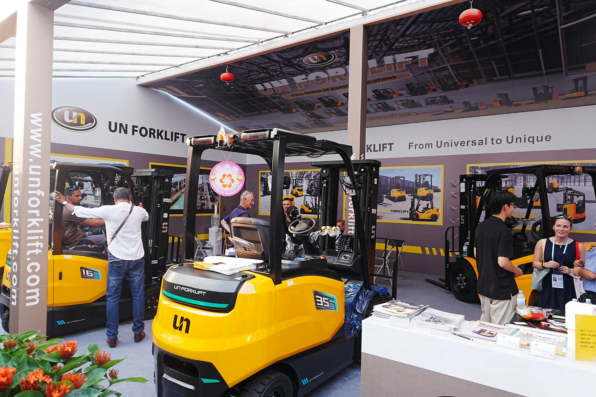 Chariot Électrique UN Forklift Série FE (1.8T – 2.0T)